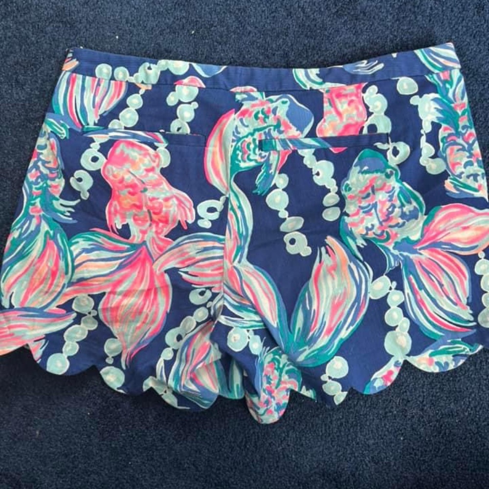 Lilly Pulitzer Magnolia Short, Going Coastal, True Navy - Picture 3 of 3